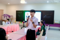 LINE_ALBUM_ผอ.่เขตเยี่ยม-รร-เรื่องระบบดูแลฯ_241115_41