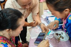 LINE_ALBUM_Focus-group-สืบสานงานศิลป์ลวดลายม้งน่าน_240517_16