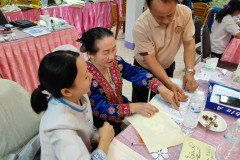 LINE_ALBUM_Focus-group-สืบสานงานศิลป์ลวดลายม้งน่าน_240517_21