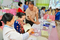 LINE_ALBUM_Focus-group-สืบสานงานศิลป์ลวดลายม้งน่าน_240517_24