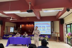 LINE_ALBUM_ประชุมผู้ปกครอง-160668_250617_24