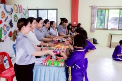 LINE_ALBUM_กิจกรรมค่ายคุณธรรม-มารยาทไทย_260710_4