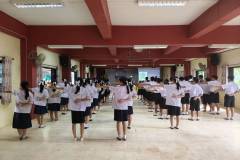 LINE_ALBUM_อบรมสุขะอนามัย_260915_16