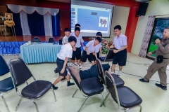 LINE_ALBUM_16.9.69-ซ้อมแผนเผชิญเหตุการก่อการร้าย-หนี-ซ่อน-สู้_260917_23